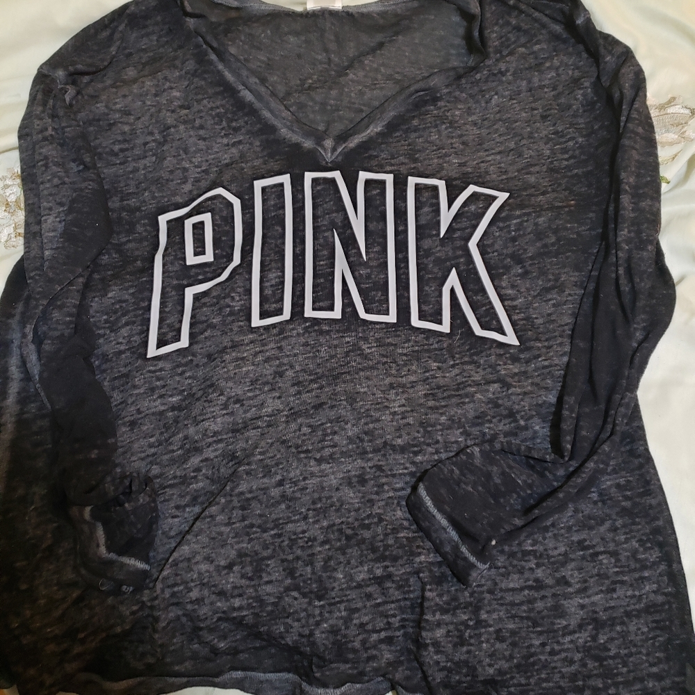 NWOT VS pink Gray long sleeve top